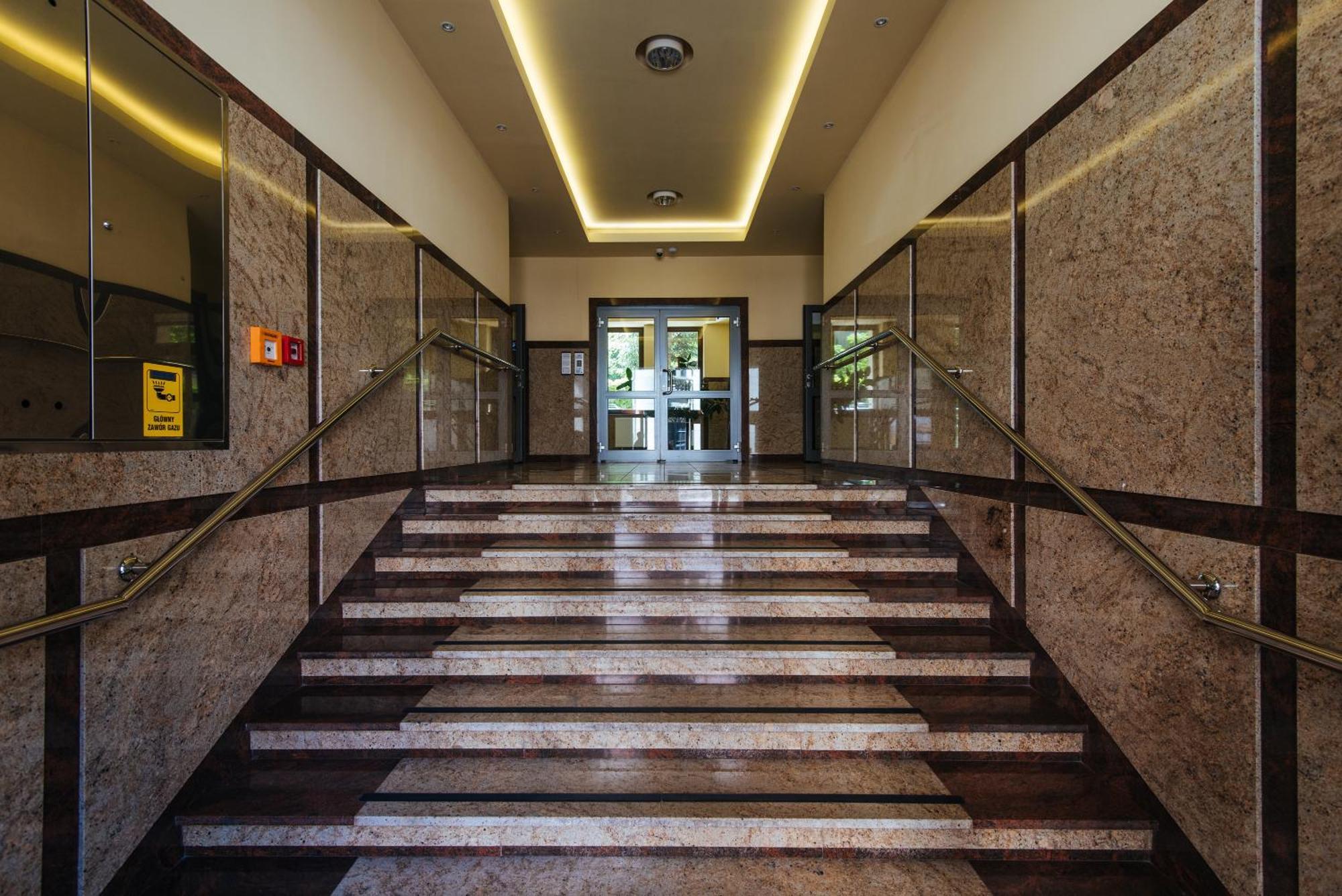 Apartamenty Wielopole Cracovia Exterior foto